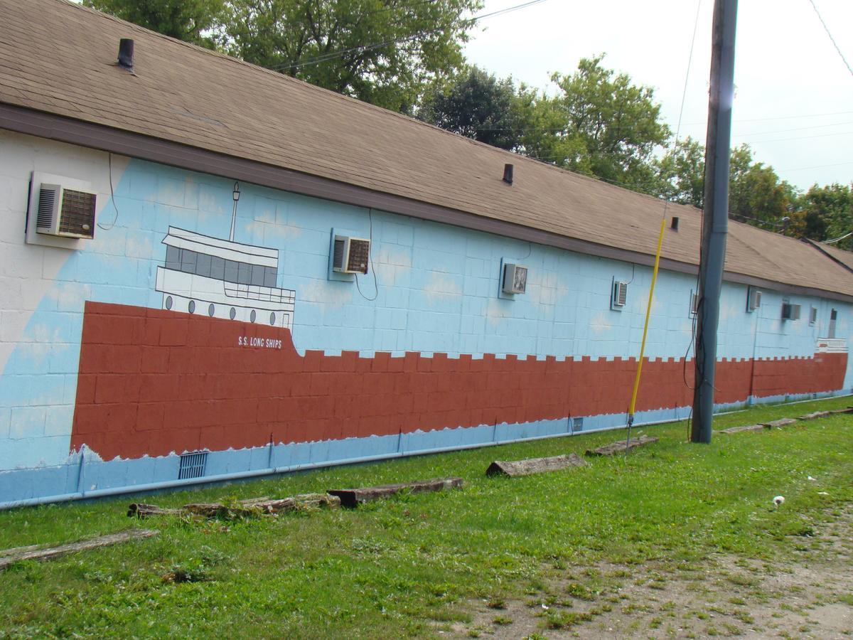 Long Ships Motel Sault Ste. Marie Exterior photo