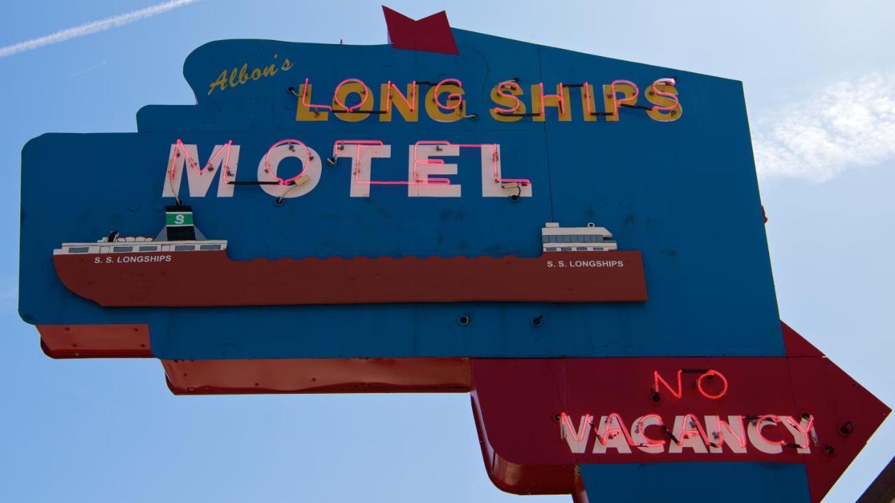 Long Ships Motel Sault Ste. Marie Exterior photo